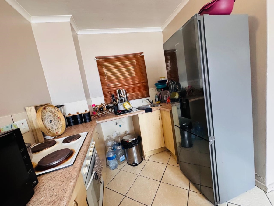 2 Bedroom Property for Sale in Whispering Pines Western Cape